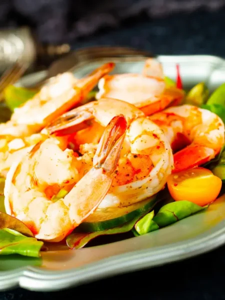 Salada Tropical com Camarão